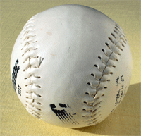 Softball . Photo: Wikipedia