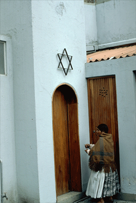 BOLIVIA: BOLIVIA'S ONLY MIKVEH, OR JEWISH RITUAL BATH, IS LOCATED IN DOWNTOWN LA PAZ. PHOTO: LARRY LUXNER