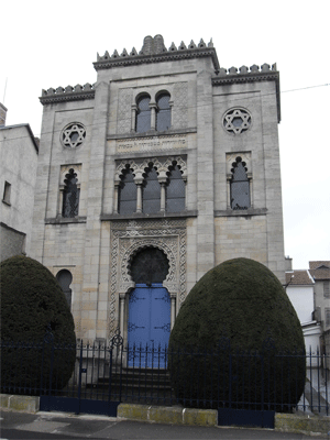 JEWISH AND KOSHER FRANCE: SYNAGOGUE IN CHALONS-EN-CHAMPAGNE - FORMERLY: SHALONS-SUR-MARNE, FRANCE