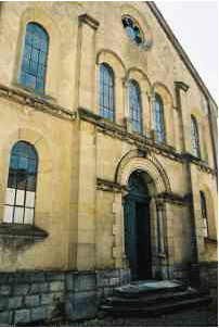 JEWISH AND KOSHER MONTBELIARD: SYNAGOGUE DE MONTBELIARD, MONTBELIARD SYNAGOGUE. Synagogue of Montb�liard was built in 1888 by city architect Karl Friedrich Surleau for a Jewish community while expanding due to the arrival of many Alsatian Jews after the war of 1870-71. Building a sober, neo novel. Inside, two golden cherubs musicians are seated on either side atop the Holy Ark, inspired both cherubim which surmounted the Ark original filed in the Temple of Jerusalem and the Christian art that blends angelic figures and mythological love. Useful information: all year from Monday to Friday only, excluding religious festival. Duration: 1 hour 