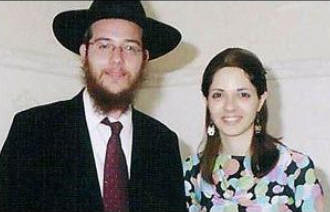 PICTURE SOURCE: CHABAD. THE TERRORIST ATTACK AND THE KILLING OF RABBI GAVRIEL & MRS. RIVKAH HOLTZBERG AND OTHER JEWISH HOSTAGES AT CHABAD MUMBAI, INDIA
